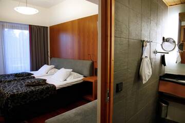 Фото номера Двухместный номер с 2 отдельными кроватями Отель Break Sokos Hotel Vuokatti г. Вуокатти 3