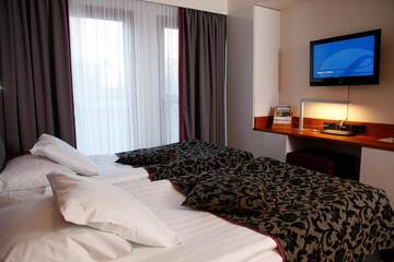 Фото номера Двухместный номер с 2 отдельными кроватями Отель Break Sokos Hotel Vuokatti г. Вуокатти 7